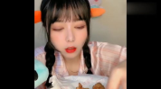 小姐姐结巴视频,视频里的语言魅力
